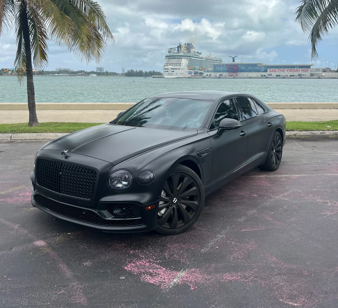 Bentley Flying Spur reference photograph, view 1